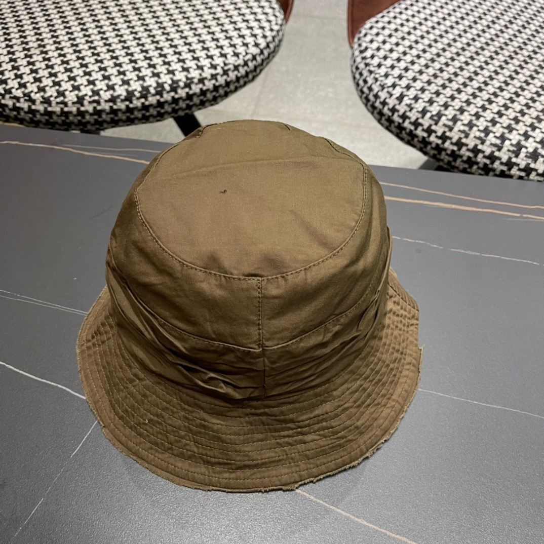 Louis Vuitton Caps